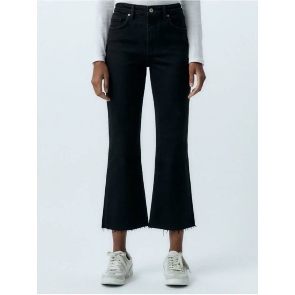 Zara | Black High Waist Crop Flare Raw Hem Jeans size 10